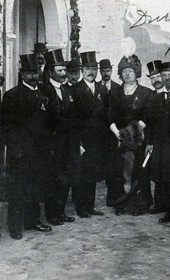 MSG013: Durrës: A delegation of Italo-Albanians, March 1914 (Marquis di San Giuliano Photo Collection).
