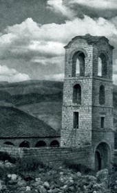 HAB69: “Church [of St Nicholas] in Voskopoja, looted during the First World War” (Photo: Hugo Bernatzik, 1929).