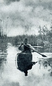 HAB84: “A fisherman in a dugout in one of the many channels between the floating islands in the Tërbuf marshes” (Photo: Hugo Bernatzik, 1929).