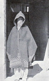 AD011: "A Muslim woman in Dulcigno," now Ulqin/Ulcinj in Montenegro (Photo: Alexandre Degrand, 1890s).