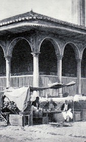 AD195: "The Esnaf Djami [Karapici Mosque] in Tirana" (Photo: Alexandre Degrand, 1890s).