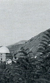 Jäckh057: “Serbian church and Muslim mosque in Prizren, with the fortress looming above the Serbian quarter” (Photo: Ernst Jäckh, 1911).