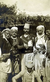 Jäckh306: "Albanians of the Shkreli tribe" (Photo: Dr E. Schulz, Hamburg, ca. 1910. Courtesy of Rare Books and Manuscript Library, Columbia University, New York, 130114-0115).