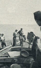 GLJ160A: "Lake Shkodra: boat bringing a Montenegrin officer from Virpazar" (Photo: Gabriel Louis-Jaray, 1909).