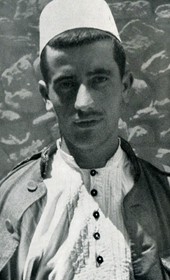 EVL051: Young man in a white fez (Photo: Walter Frentz, ca. 1935).
