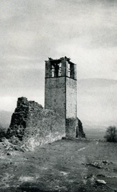 EVL053: View of the fortress of Preza near Tirana (Photo: Erich von Luckwald, ca. 1936).