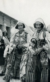 EVL080: Two women from Zadrima in festive dress (Photo: Erich von Luckwald, ca. 1936).
