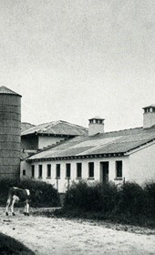 EVL122: New Italian agricultural school “Arnaldo Mussolini” in Kavaja (Photo: Erich von Luckwald, ca. 1941).