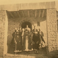 FMG028: A Bektashi baba and his dervishes at the tekke of Kulmak on Mount Tomorr, Albania (photo: Friedrich Markgraf, 1924-1928).