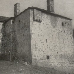 FMG042: A ‘kulla’ at Arn (Arrën) in the Luma region near Kukës, Albania (photo: Friedrich Markgraf, 1924-1928).