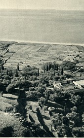 GM092: The coast of Himara and the Ionian Sea (Photo: Giuseppe Massani, 1940).