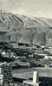 GM101: View of Përmet (Photo: Giuseppe Massani, 1940).