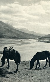 GM104: View of the Vjosa River near Tepelena (Photo: Giuseppe Massani, 1940).