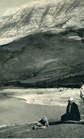 GM107: View of the Vjosa River (Photo: Giuseppe Massani, 1940).