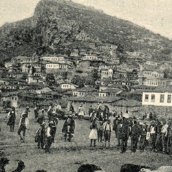 CP127: View of Berat and its fortress, Albania (photo: Carl Patsch, 16 May 1900).