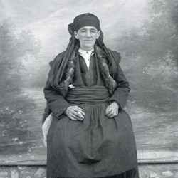DhV003: A lady in traditional dress. Kolonja, Albania (photo: Dhimitër Vangjeli).