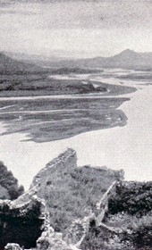 FW080B: The Drin River and its many branches, as seen from the fortress of Shkodra” (Photo: Friedrich Wallisch, 1931).